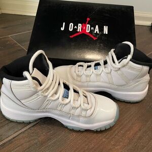 Nike Air Jordan 11 Retro Blue and White Youth size 5 or converts 6.5-7 women’s
